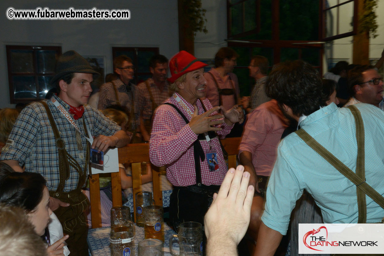 Beer tent seating in the legendary Hofbr?ñu Festze