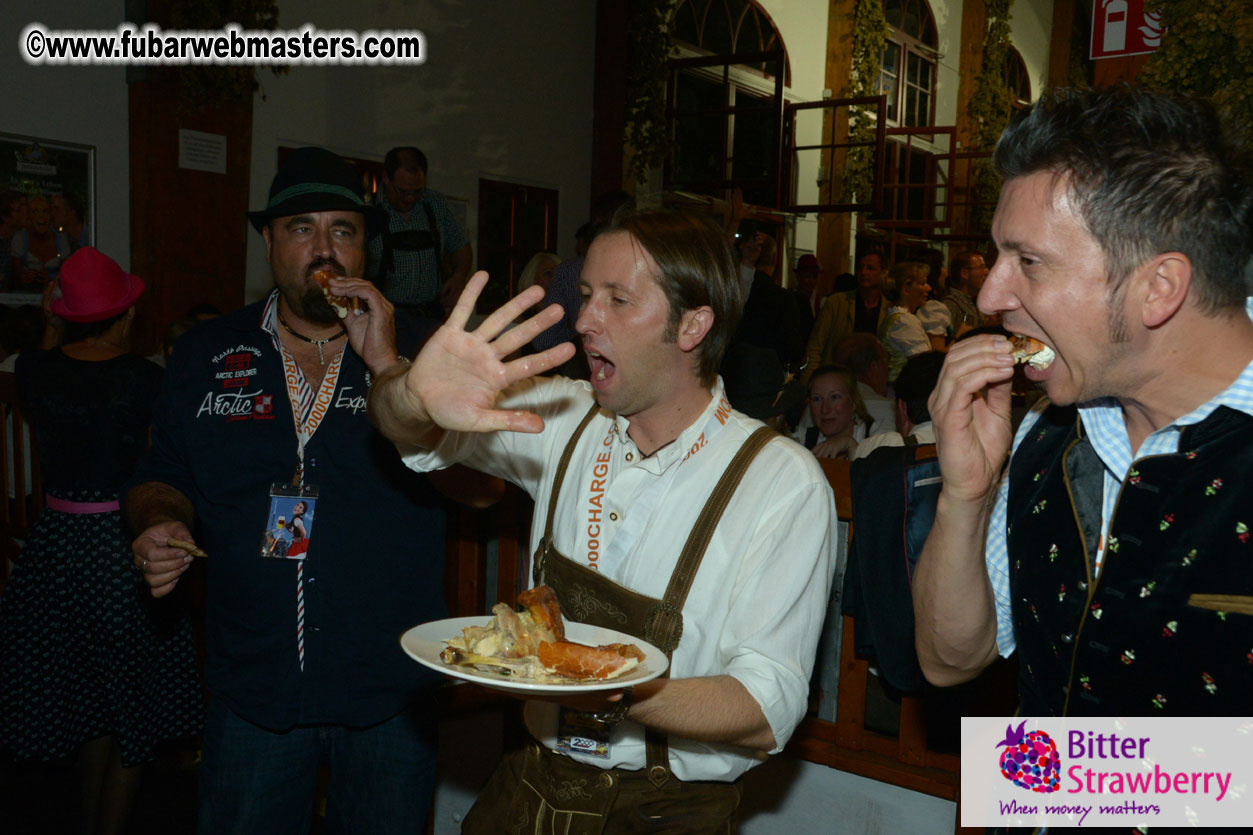 Beer tent seating in the legendary Hofbr?ñu Festze