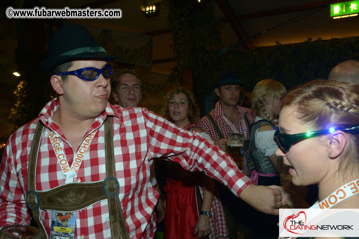 Beer tent seating in the legendary Hofbr?ñu Festze