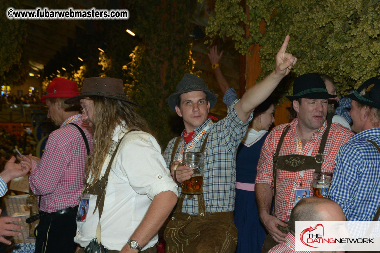 Beer tent seating in the legendary Hofbr?ñu Festze