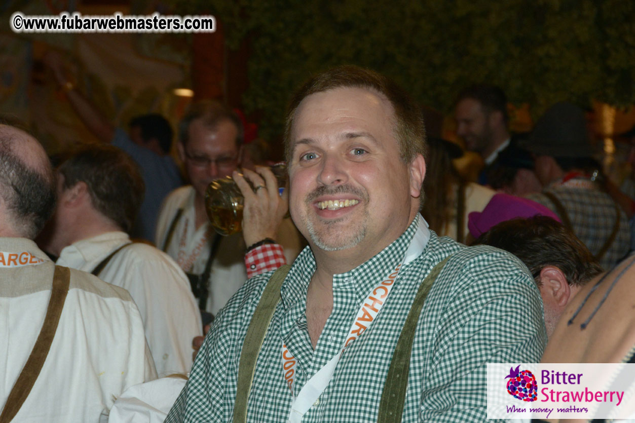 Beer tent seating in the legendary Hofbr?ñu Festze