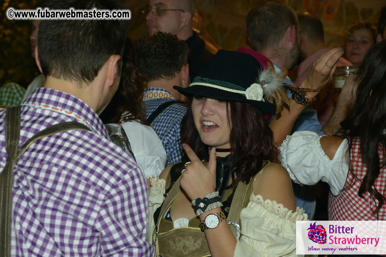 Beer tent seating in the legendary Hofbr?ñu Festze