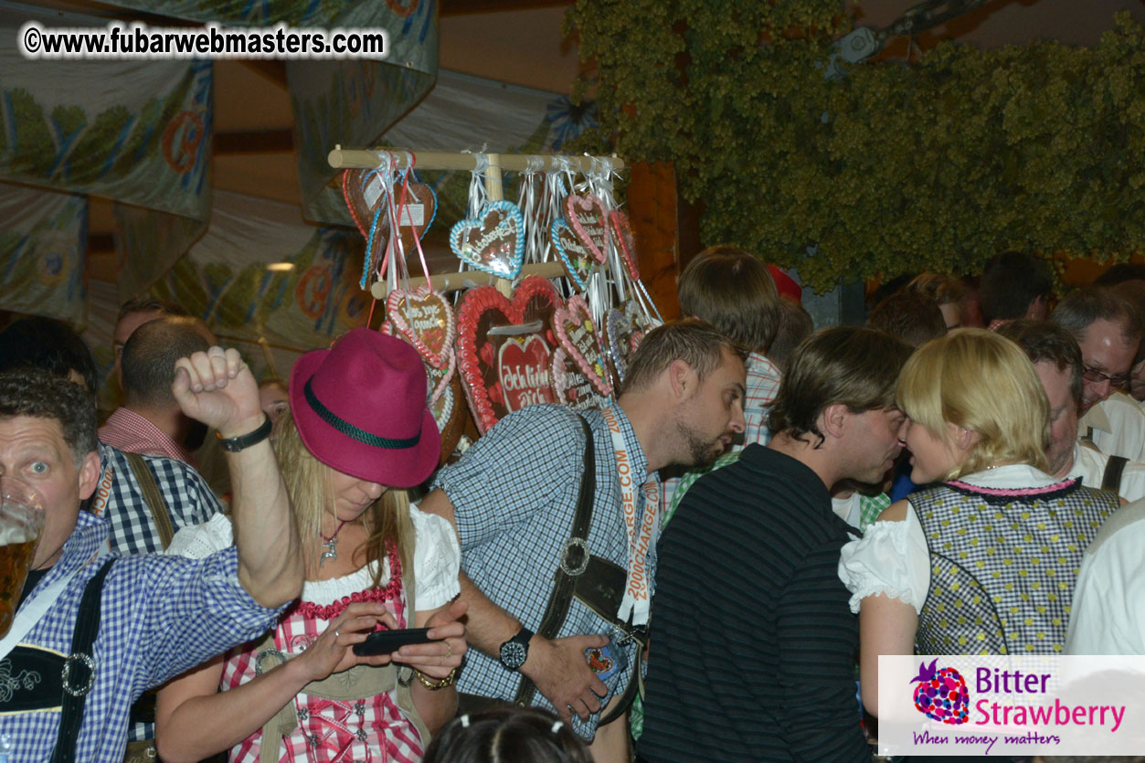 Beer tent seating in the legendary Hofbr?ñu Festze