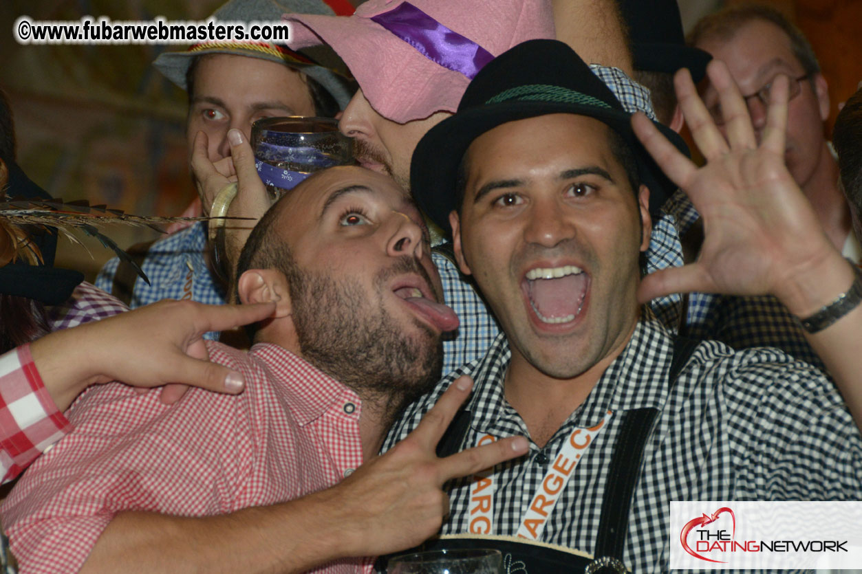 Beer tent seating in the legendary Hofbr?ñu Festze