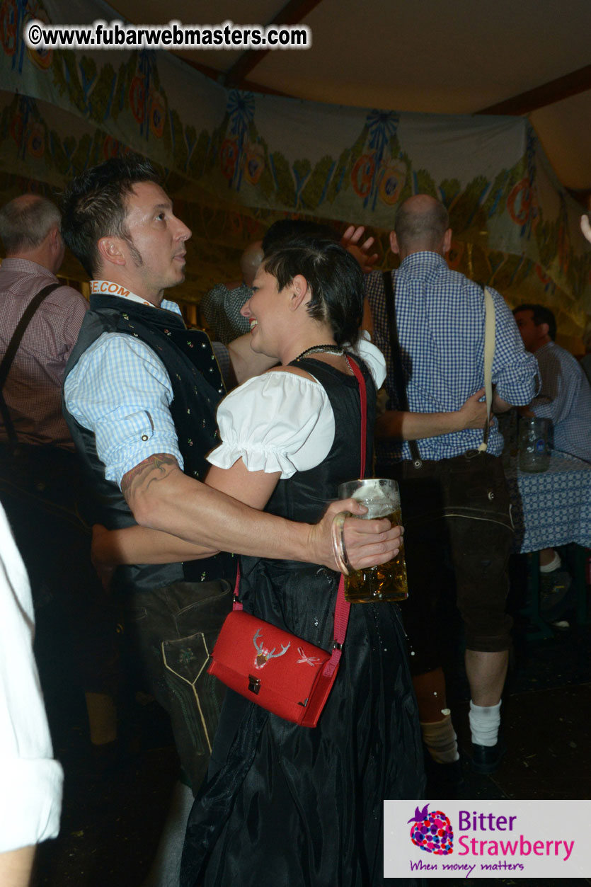 Beer tent seating in the legendary Hofbr?ñu Festze