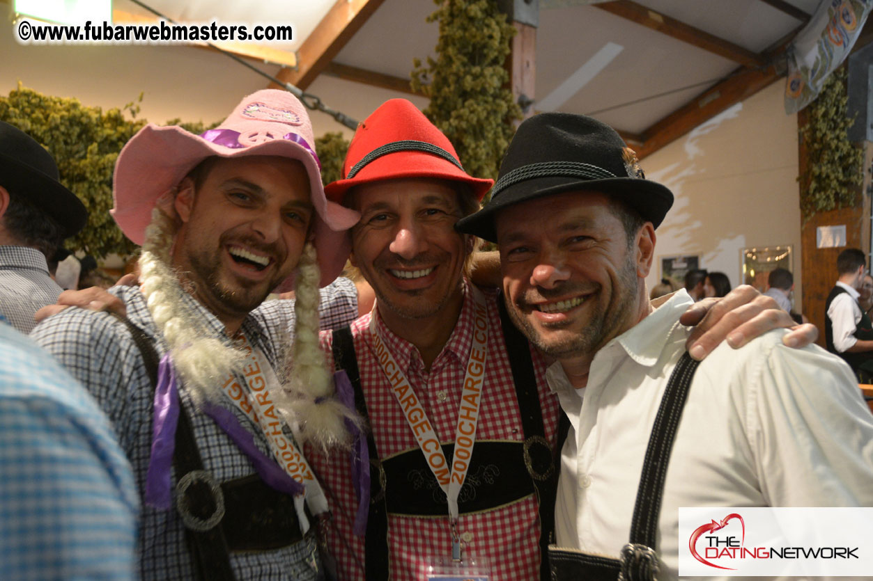 Beer tent seating in the legendary Hofbr?ñu Festze