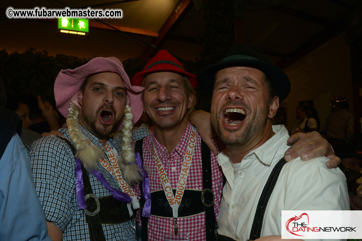 Beer tent seating in the legendary Hofbr?ñu Festze