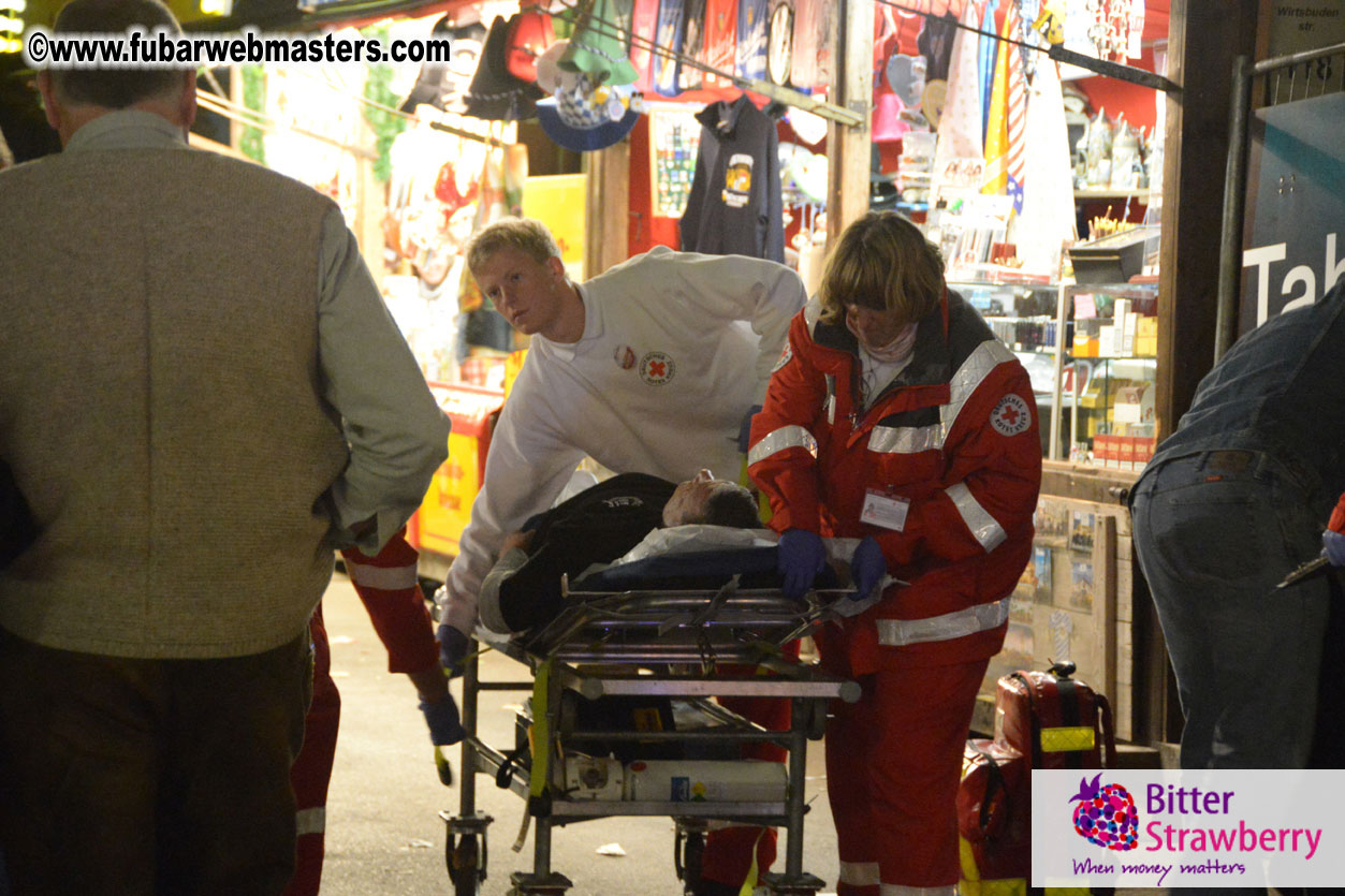 Beer tent seating in the legendary Hofbr?ñu Festze