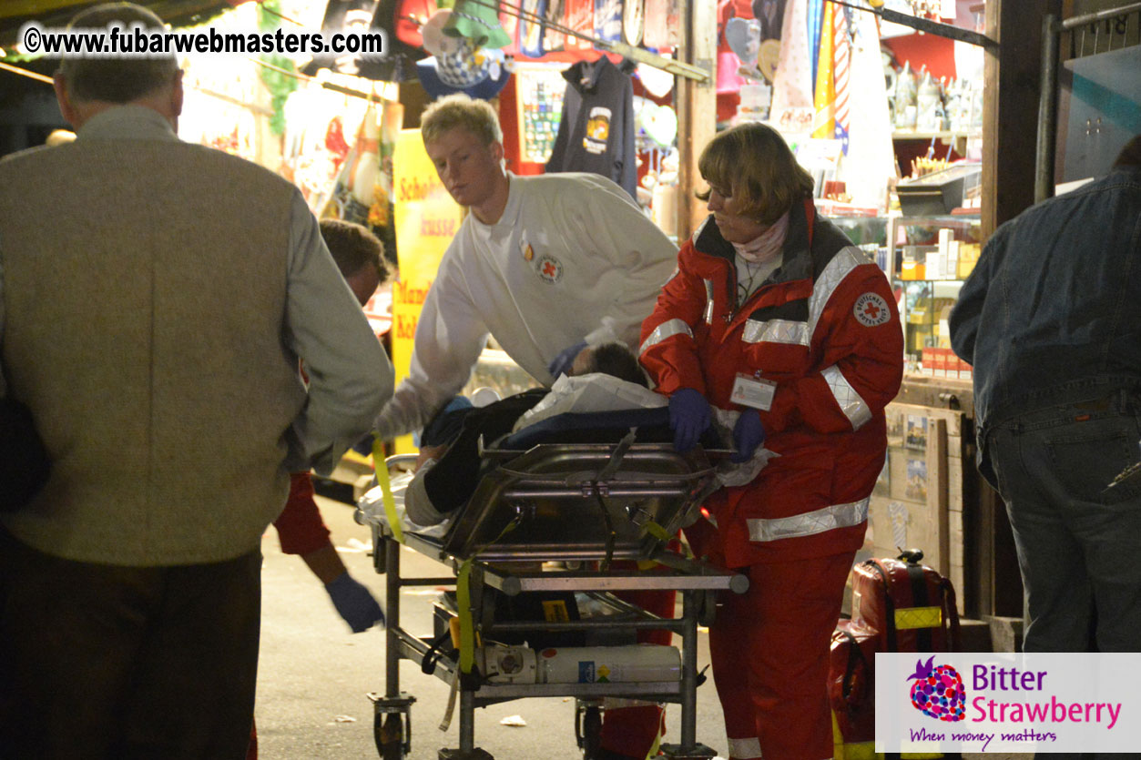 Beer tent seating in the legendary Hofbr?ñu Festze