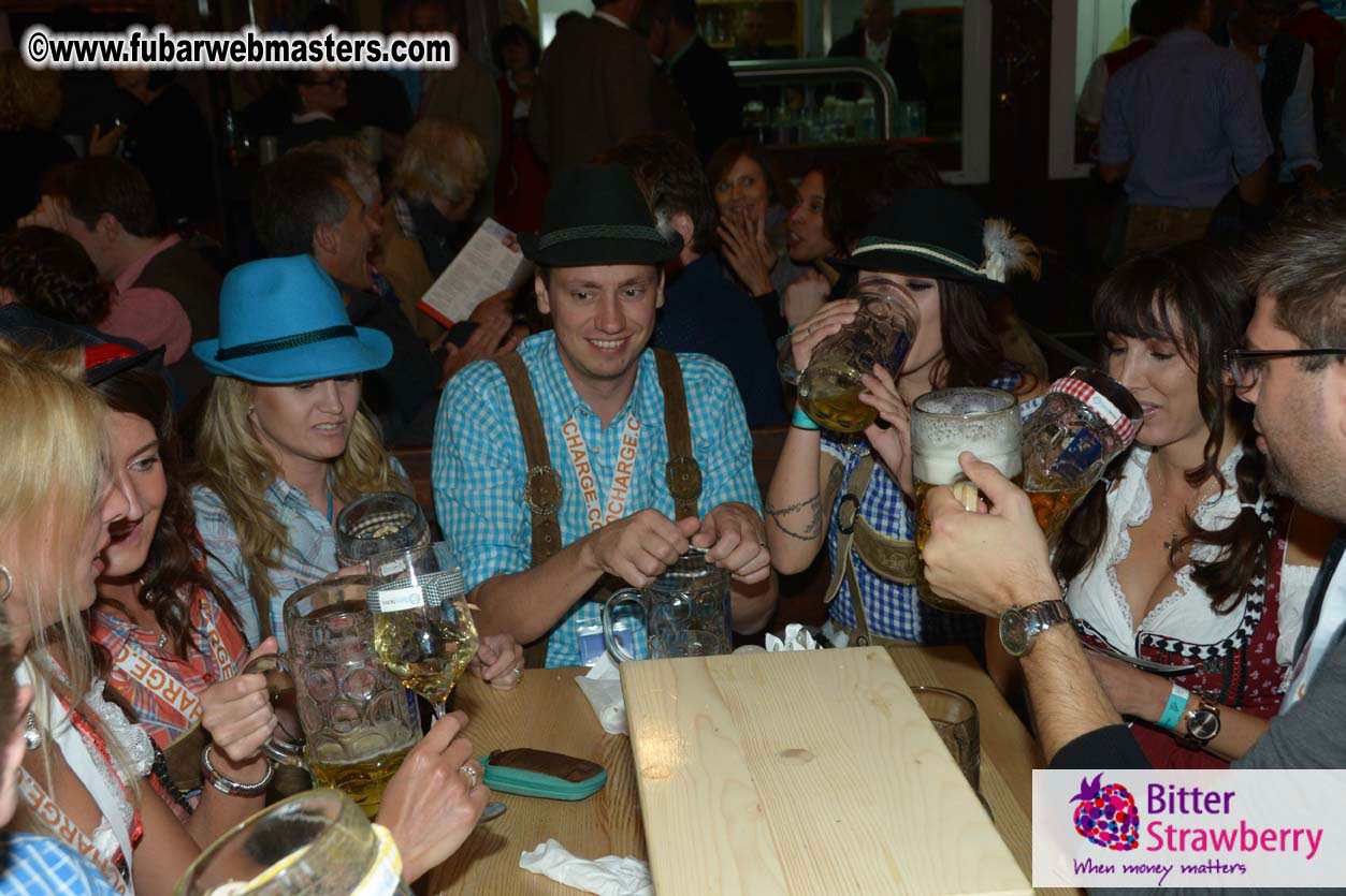 Seating in the legendary beer tent Zur Bratwurst