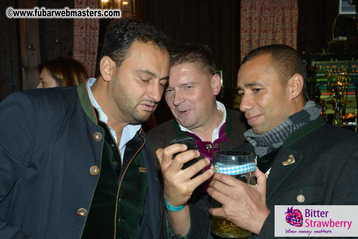 Seating in the legendary beer tent Zur Bratwurst