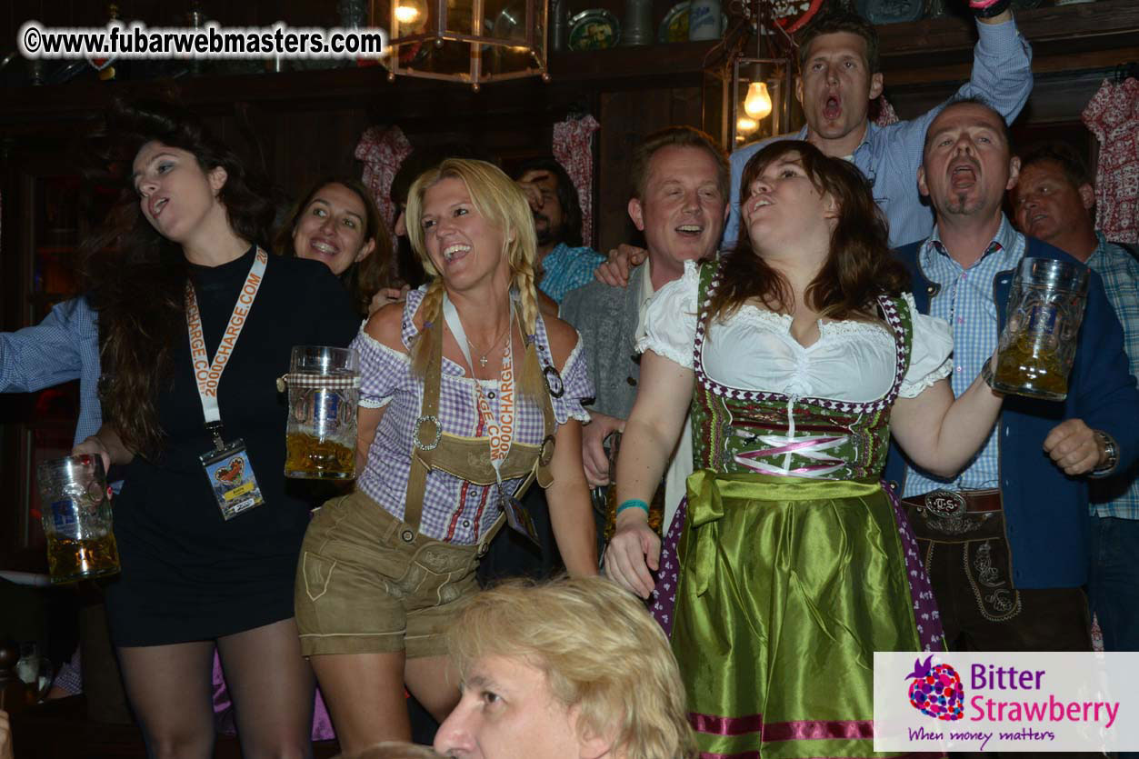 Seating in the legendary beer tent Zur Bratwurst