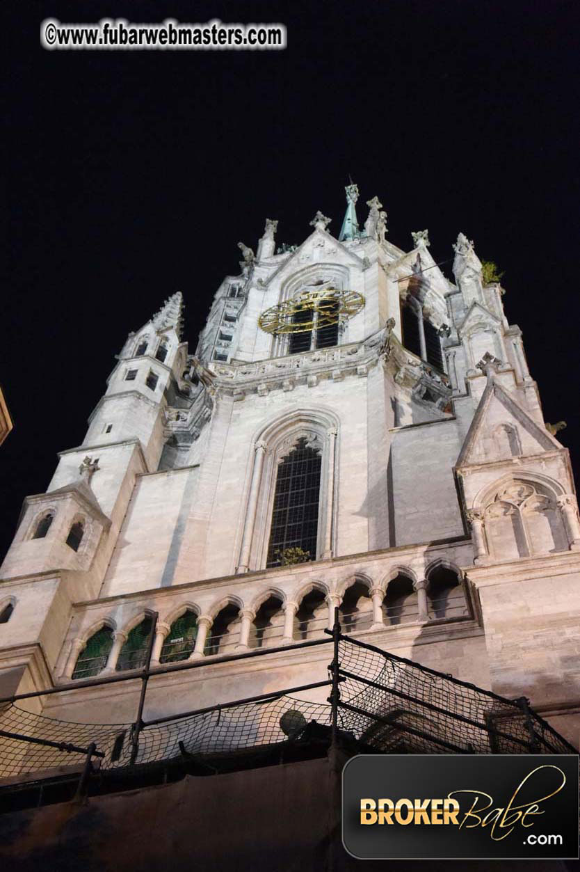 TheDatingNetwork?ÇÖs beer tent