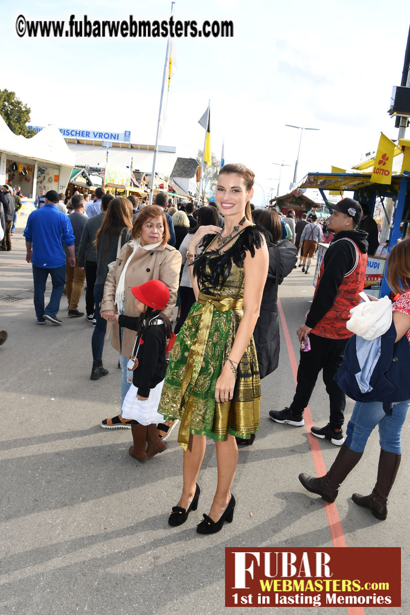 Day1 - Armbrustsch??tzen Beer Tent