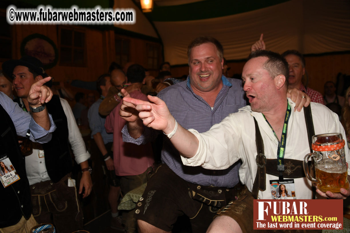 Day1 - Armbrustsch??tzen Beer Tent