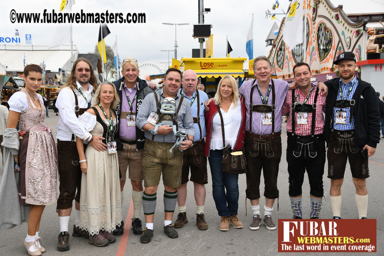 Day 2 - the L??wenBr?ñu Beer Tent