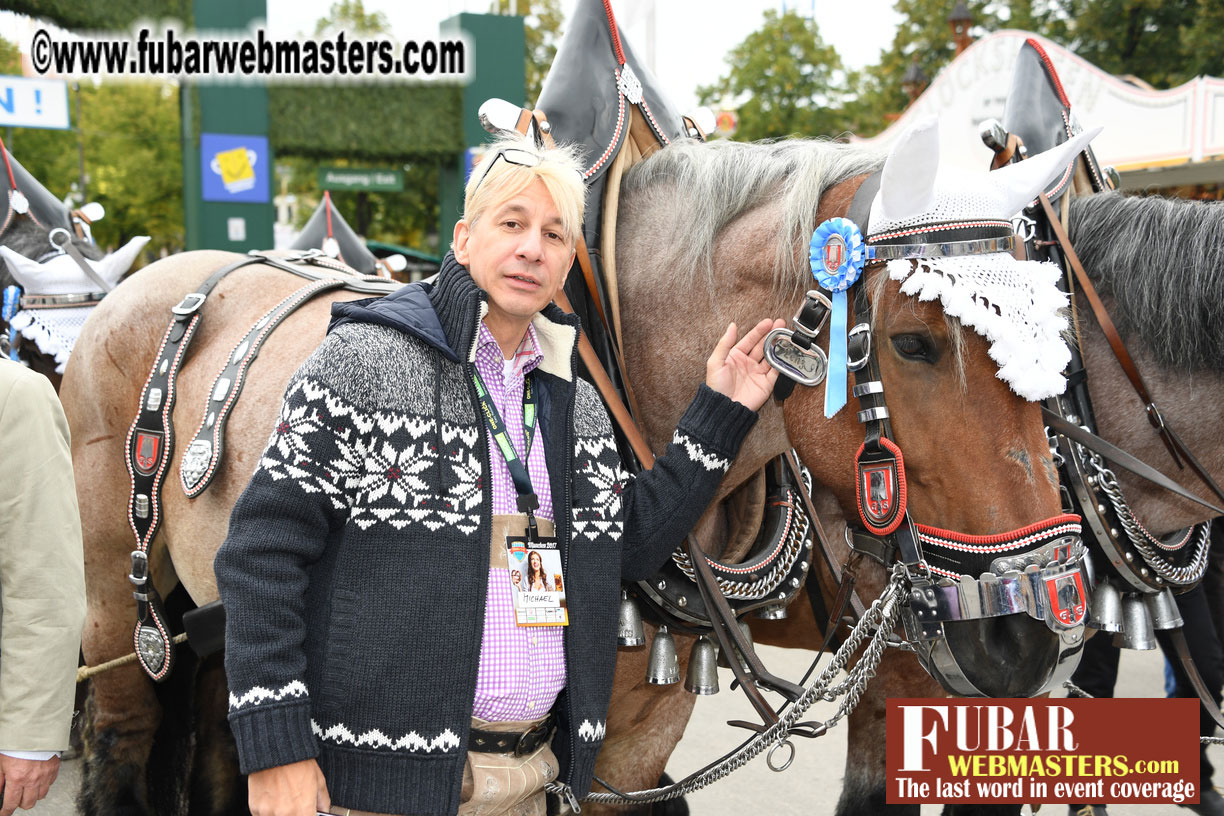 Day 2 - the L??wenBr?ñu Beer Tent