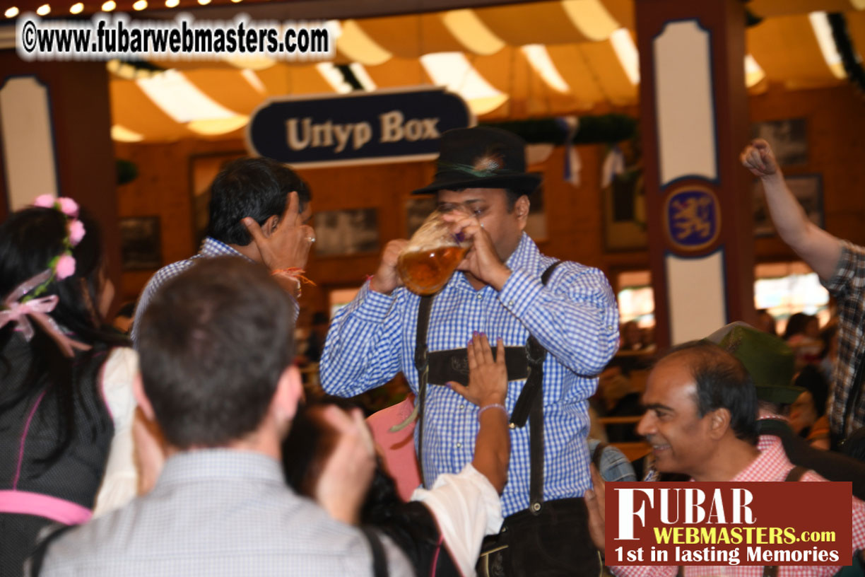 Day 2 - the L??wenBr?ñu Beer Tent