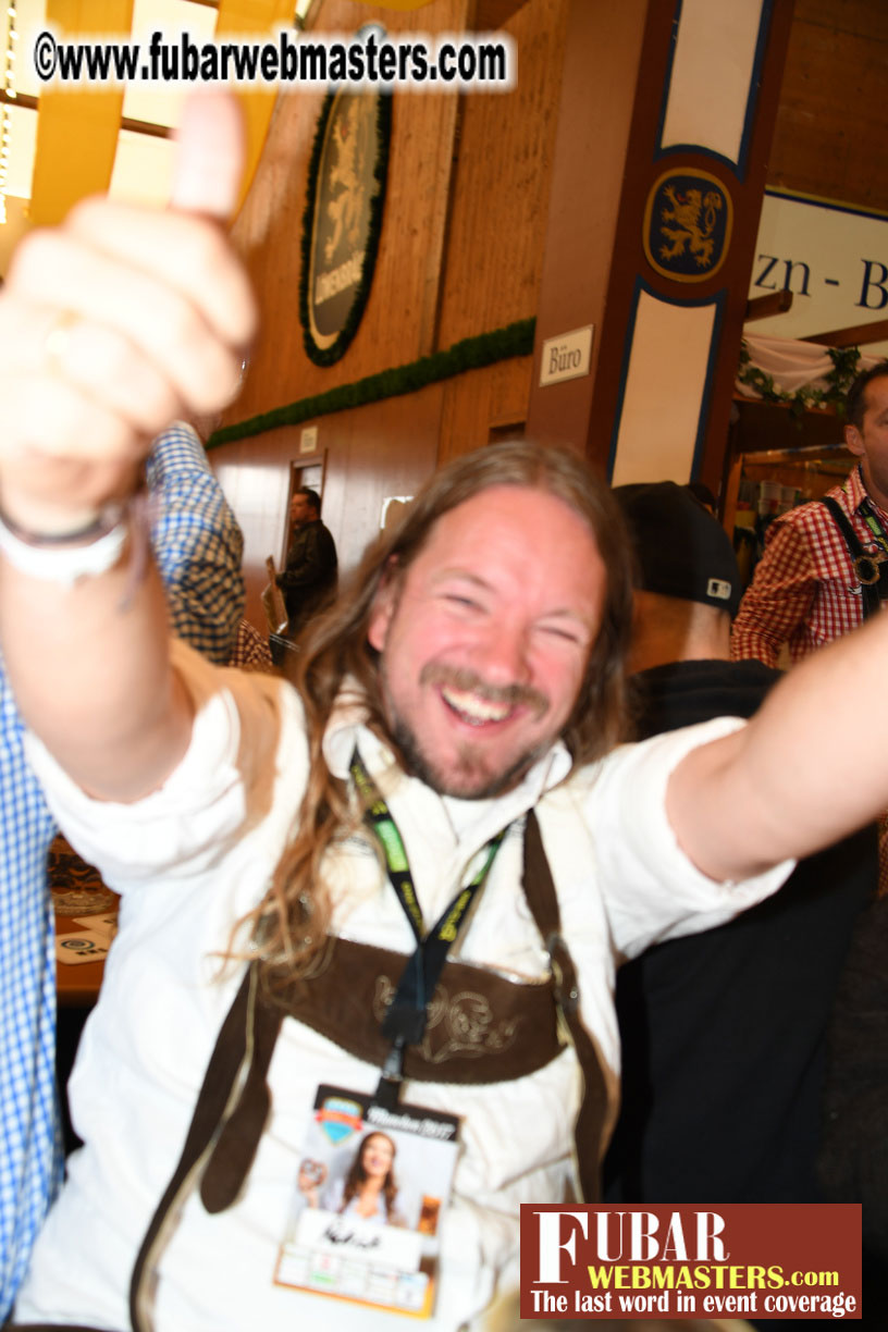 Day 2 - the L??wenBr?ñu Beer Tent