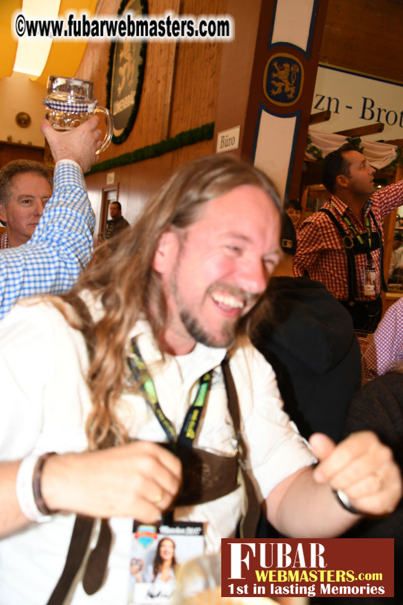 Day 2 - the L??wenBr?ñu Beer Tent