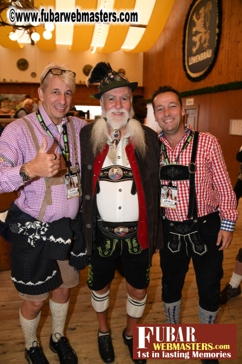 Day 2 - the L??wenBr?ñu Beer Tent