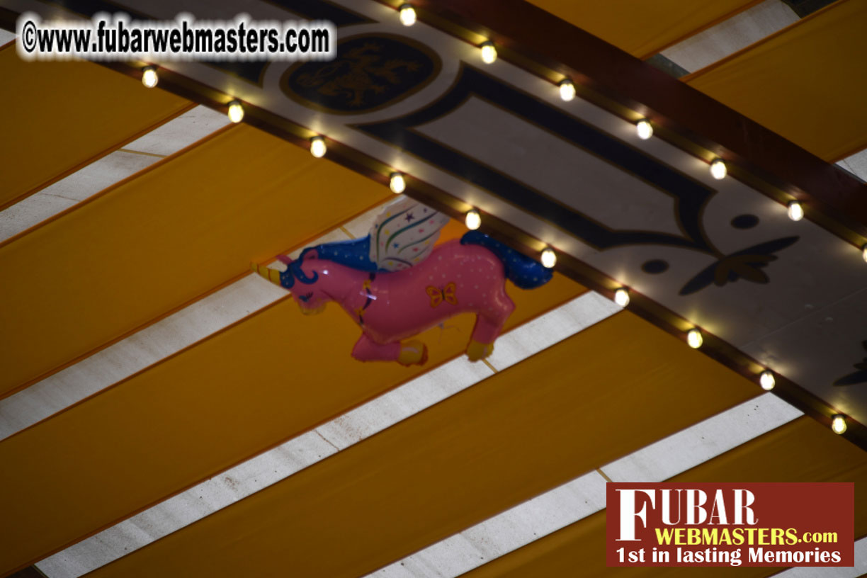 Day 2 - the L??wenBr?ñu Beer Tent