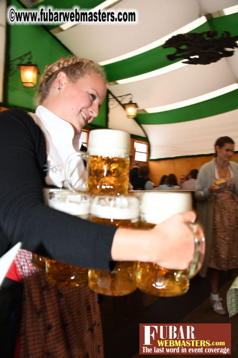 Day 2 part 2 - Armbrustsch??tzen Beer Tent