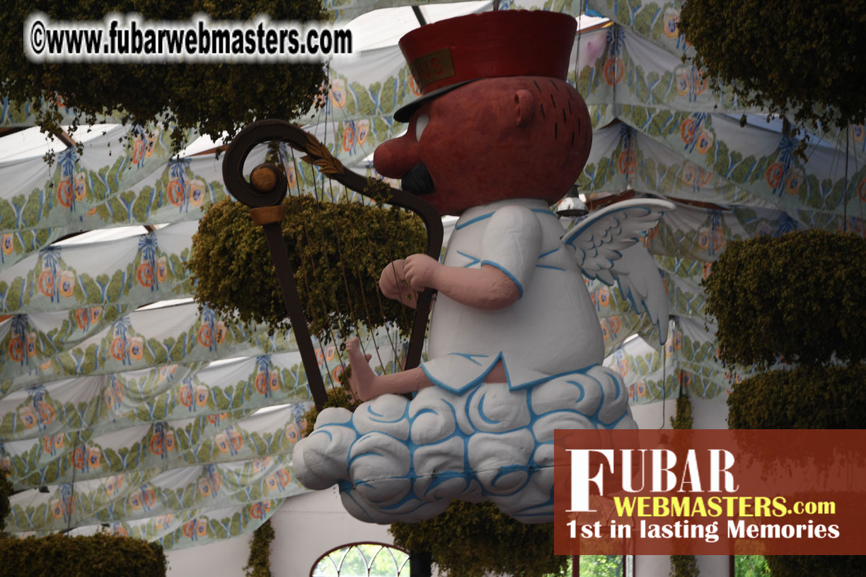 Day 3 - Hofbrau Tent