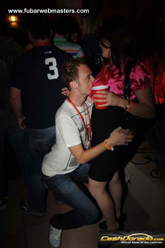 	Desert Splash, Poolside Bash