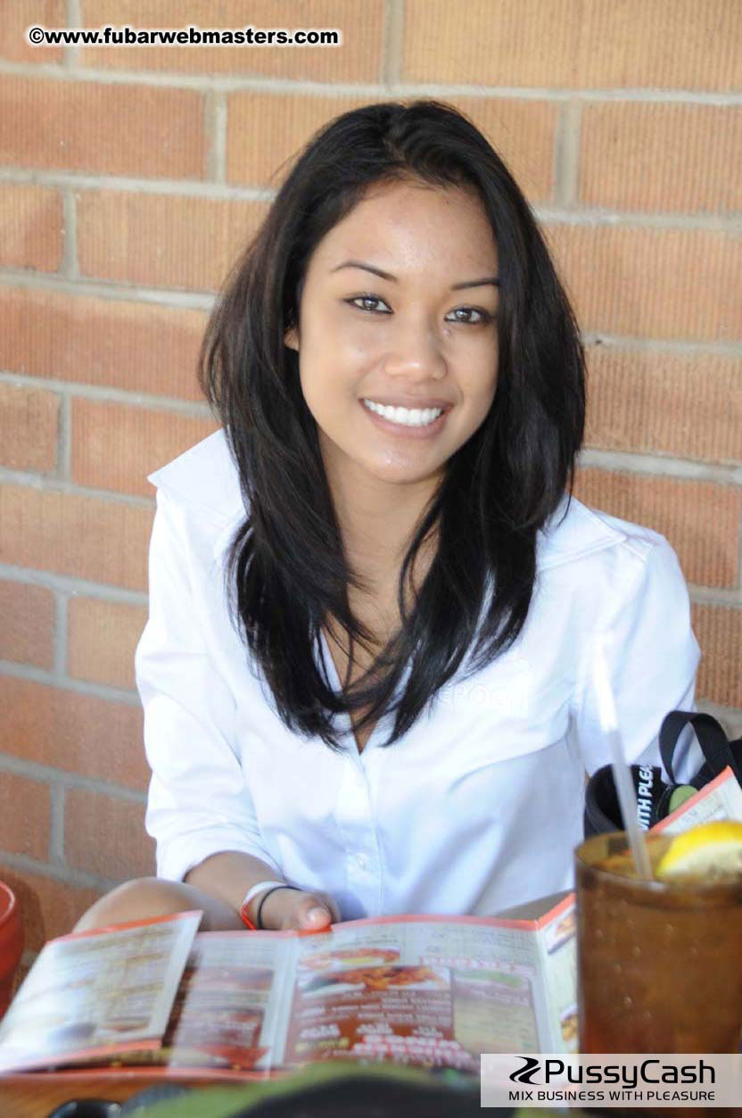 12CC & JBM Hooters Happy Hour