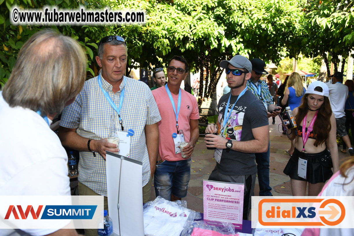 The Hub Hookup for New Business