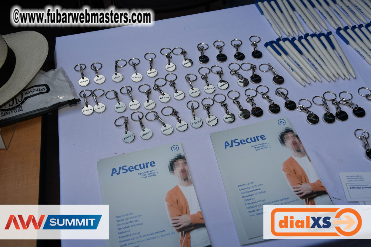 The Hub Hookup for New Business