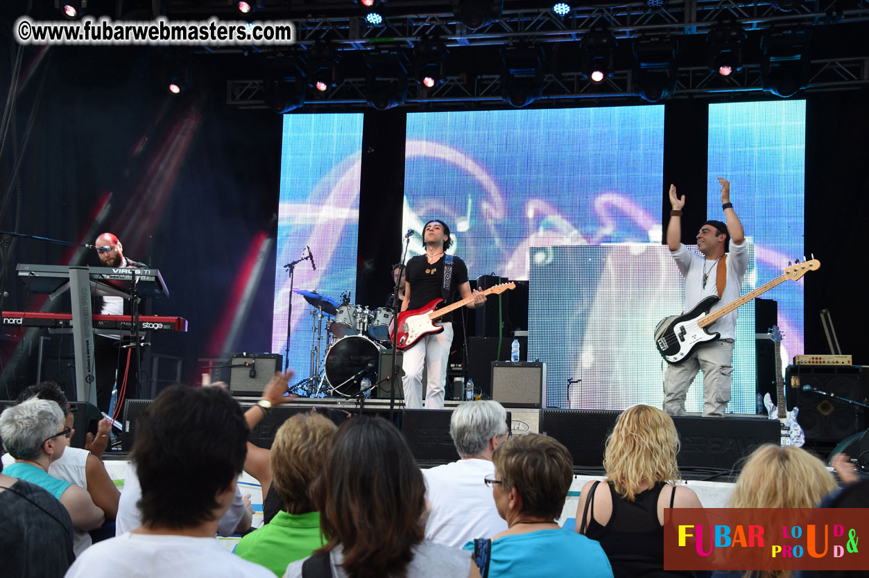 DECADES @ the Bud Light South Stage