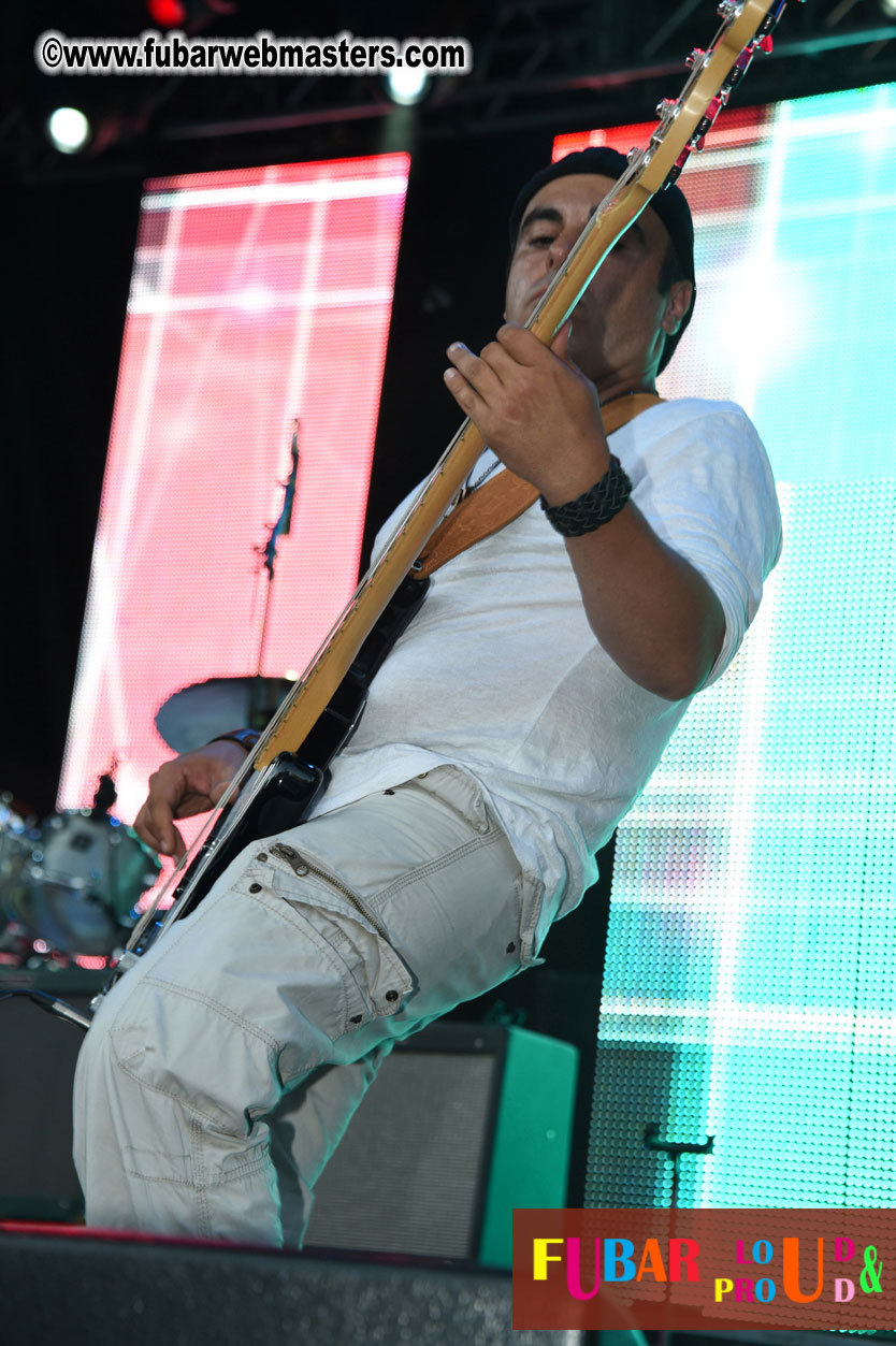 DECADES @ the Bud Light South Stage