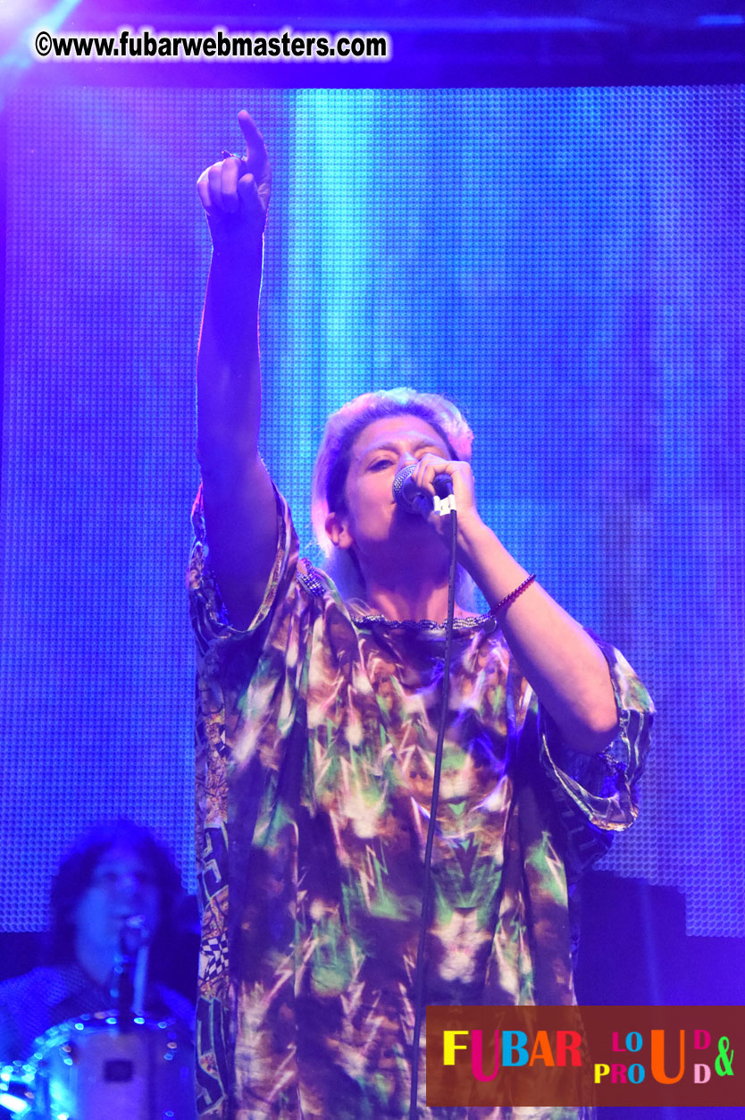 DECADES @ the Bud Light South Stage