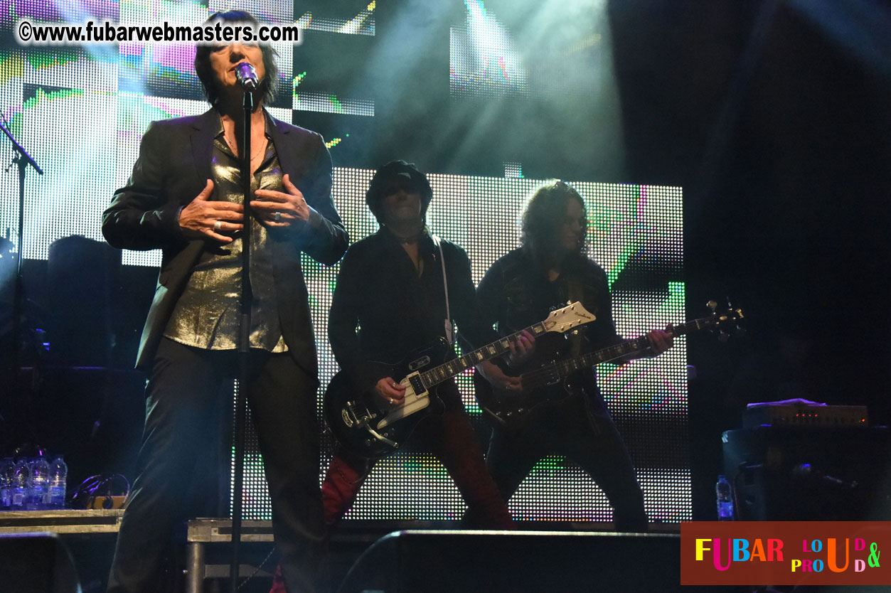 DECADES @ the Bud Light South Stage