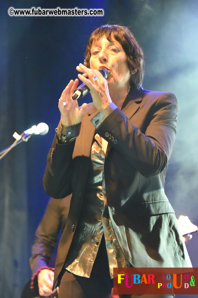 DECADES @ the Bud Light South Stage