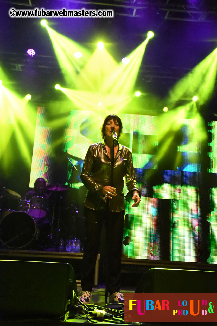 DECADES @ the Bud Light South Stage