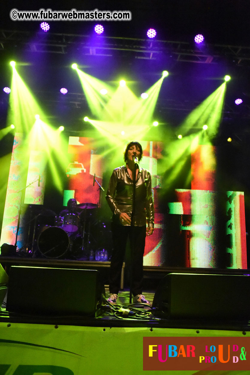 DECADES @ the Bud Light South Stage