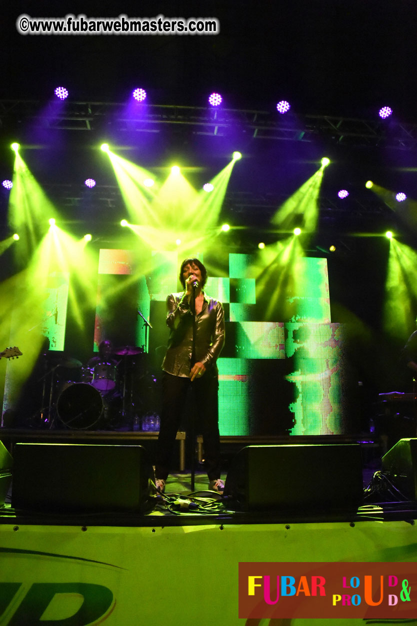 DECADES @ the Bud Light South Stage