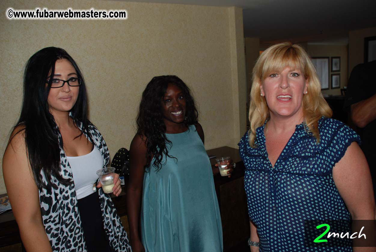 Pictures from Mark of 2Much