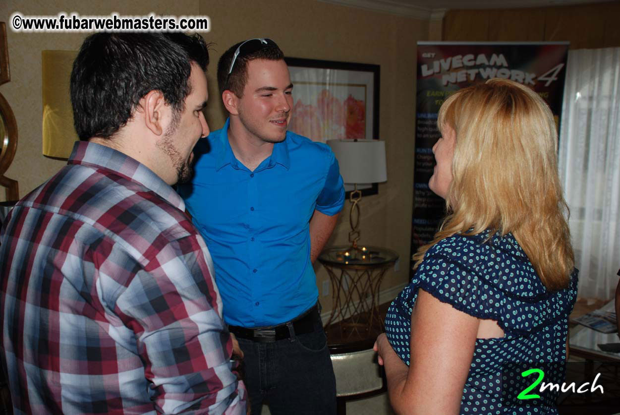 Pictures from Mark of 2Much