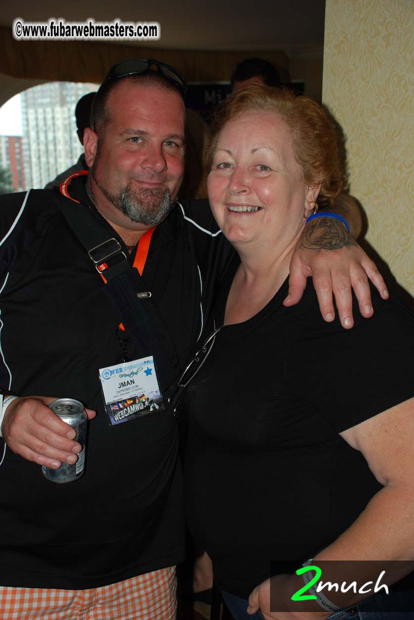 Pictures from Mark of 2Much