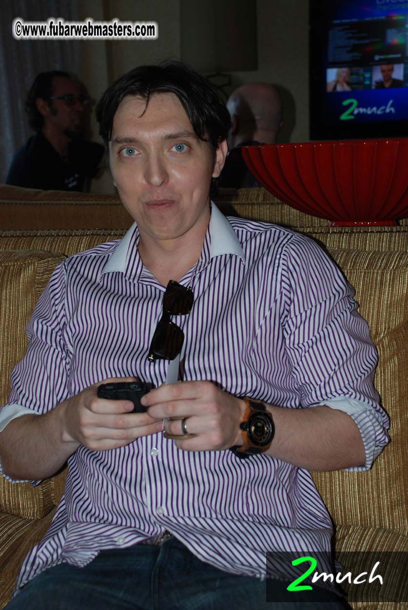 Pictures from Mark of 2Much