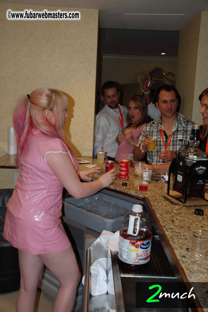 Pictures from Mark of 2Much