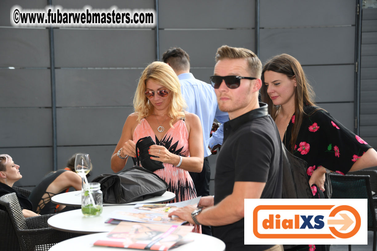 Breeze, Cocktails on the Terrace