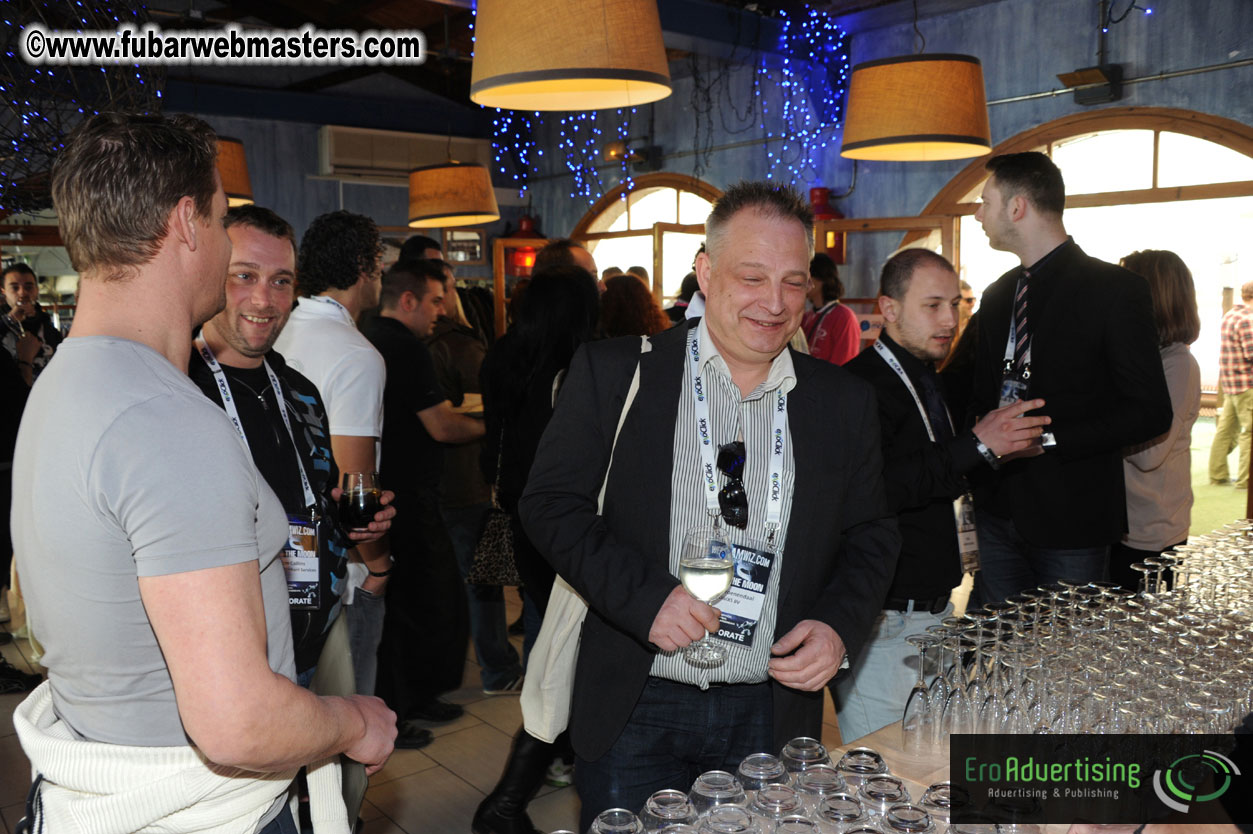 CoolMobile Lunch & Lounge