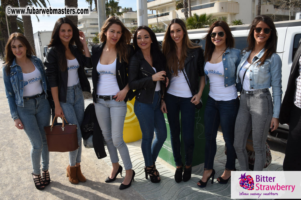 CoolMobile Lunch & Lounge