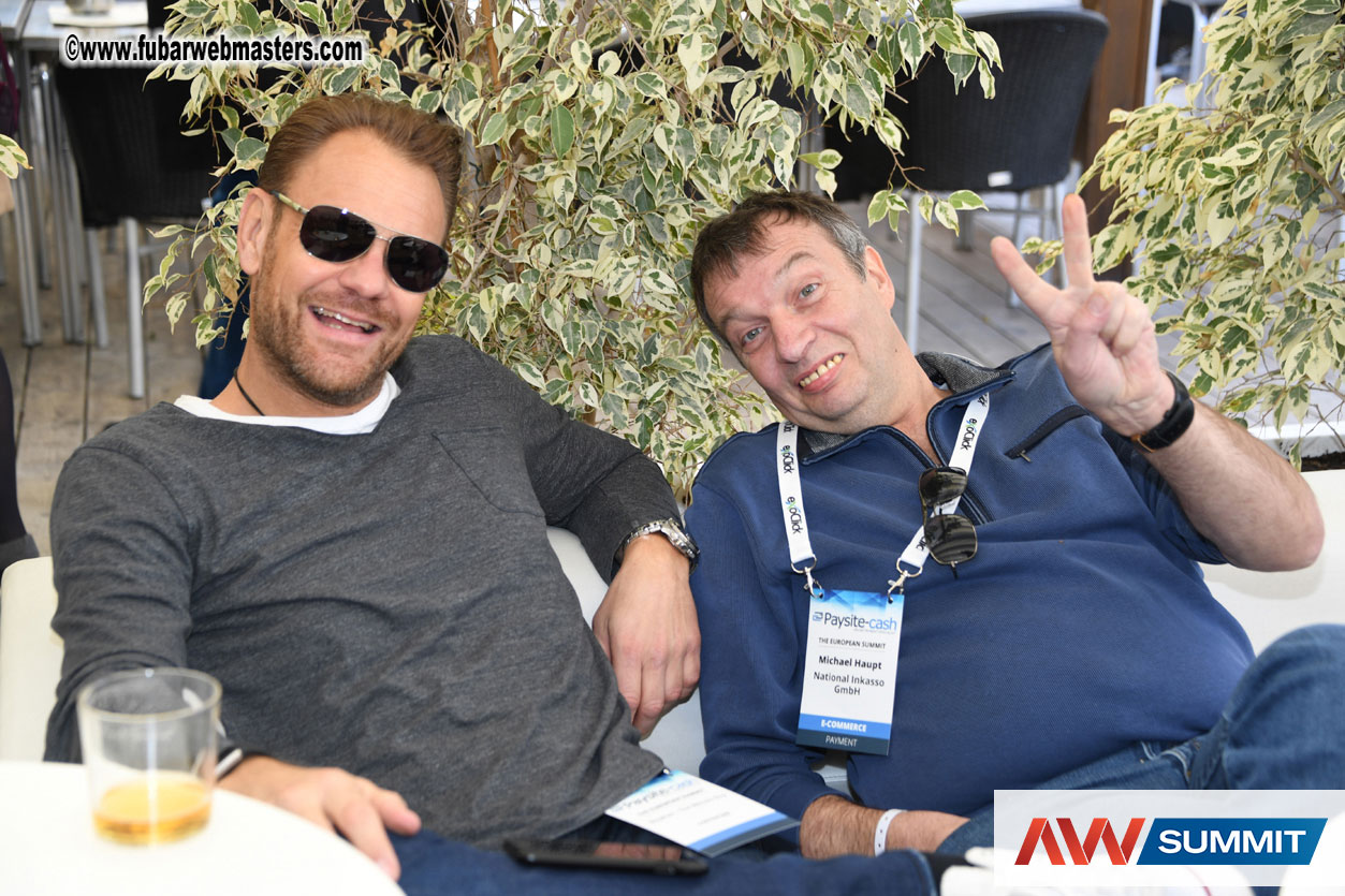 ClickBakers Lunch and Lounge