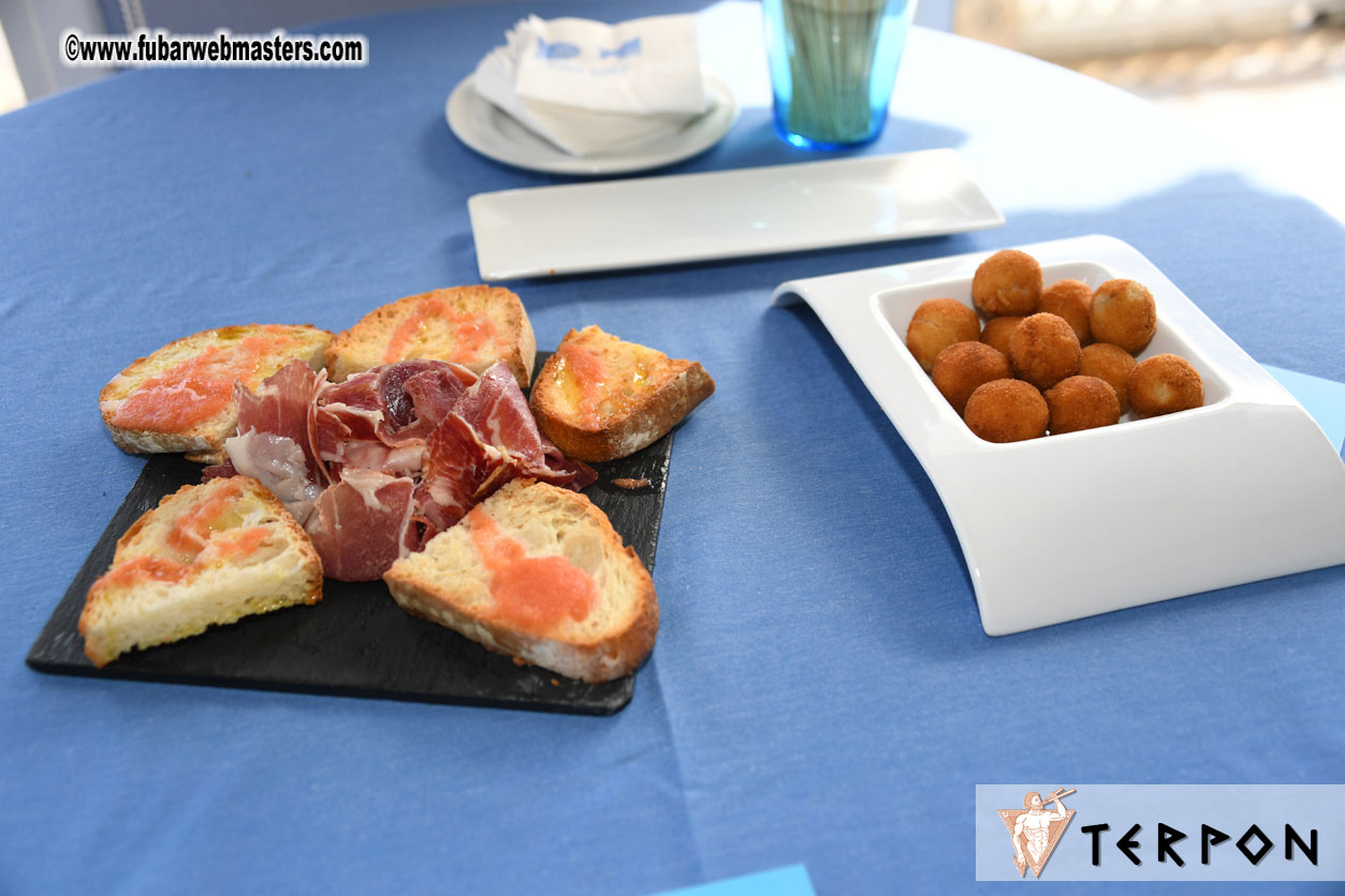 ClickBakers Lunch and Lounge